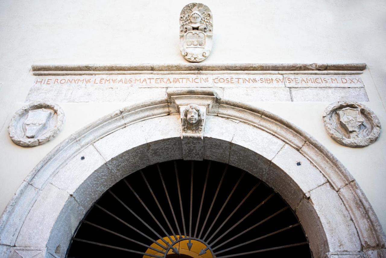Dimora De Matera Luxury Suites Cosenza Exterior photo